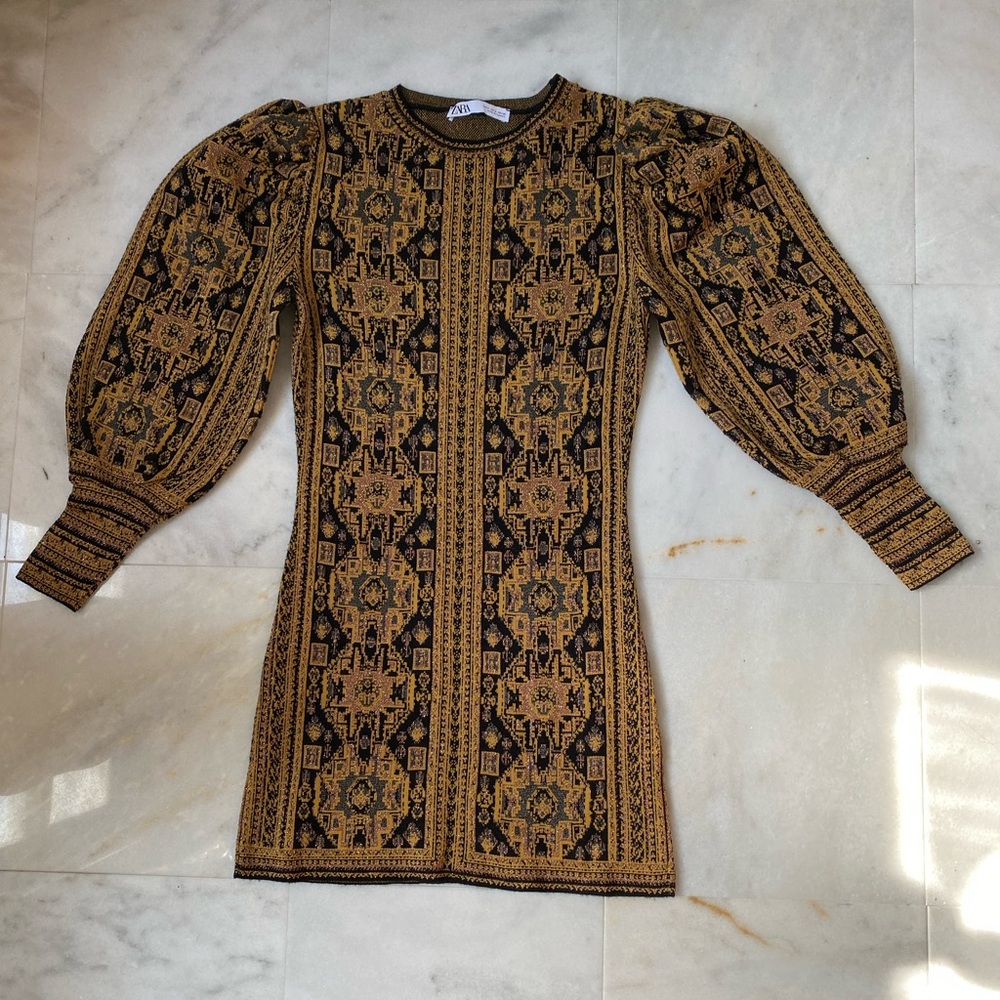 Zara Black & Gold Jacquard Long Sleeved Mini Dress- Sz Small